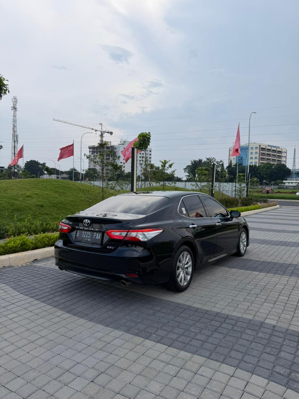 Gambar Camry 2.5 V at